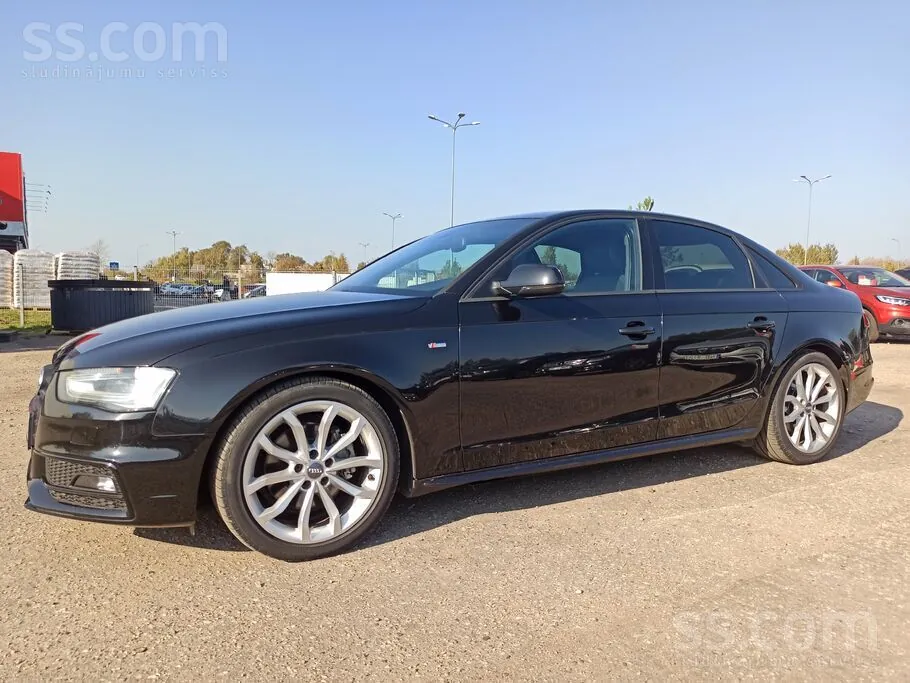 Audi A4 2012 photo 5