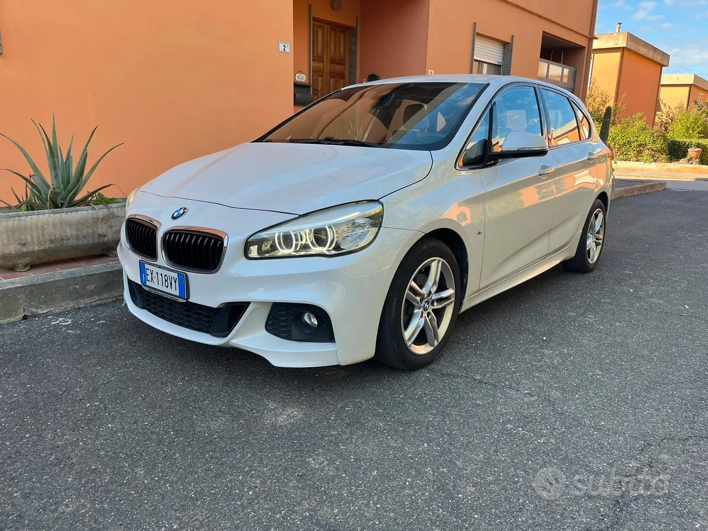 BMW Active Tourer 2014 photo 2