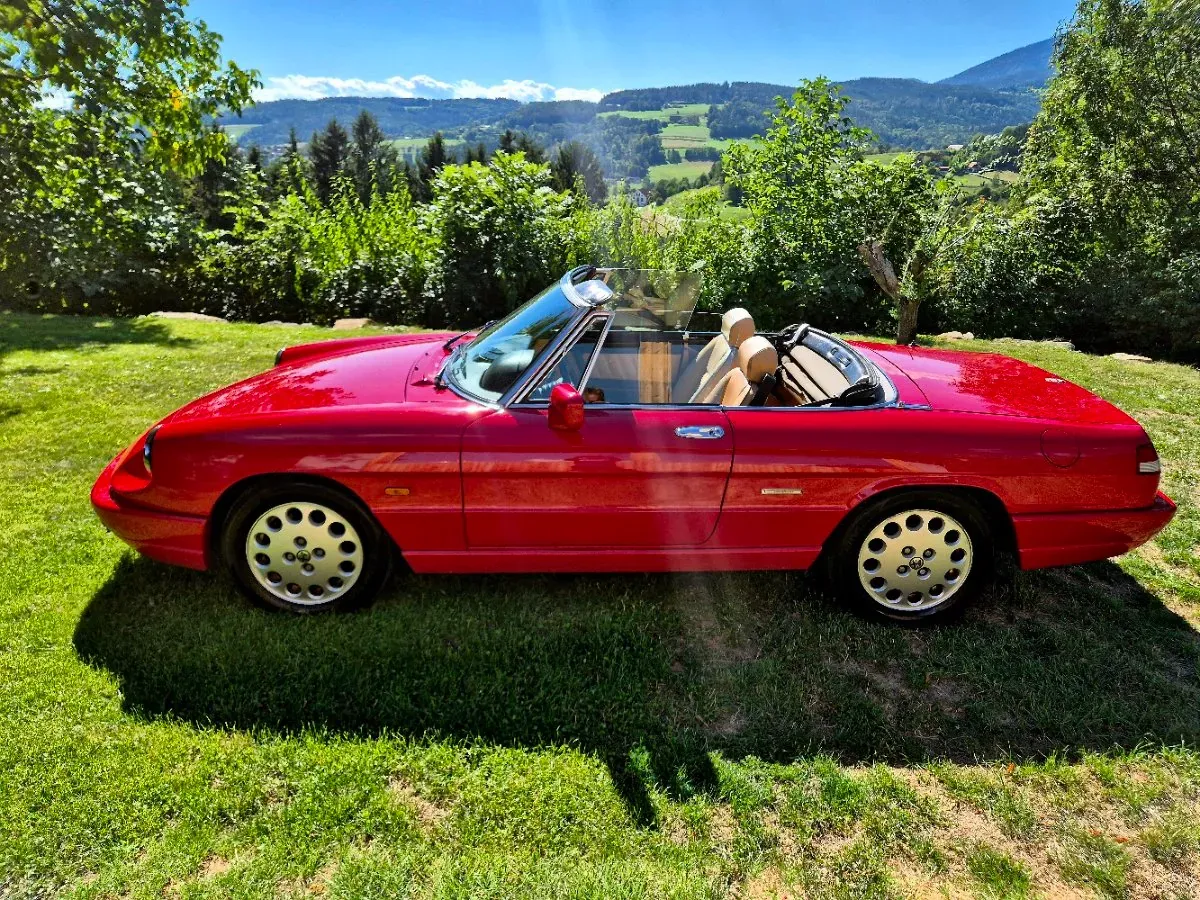 Alfa Romeo Spider 1991 photo 2