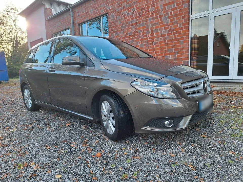 Mercedes-Benz B