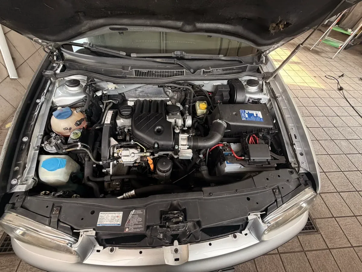 Volkswagen Golf 2003 photo 3