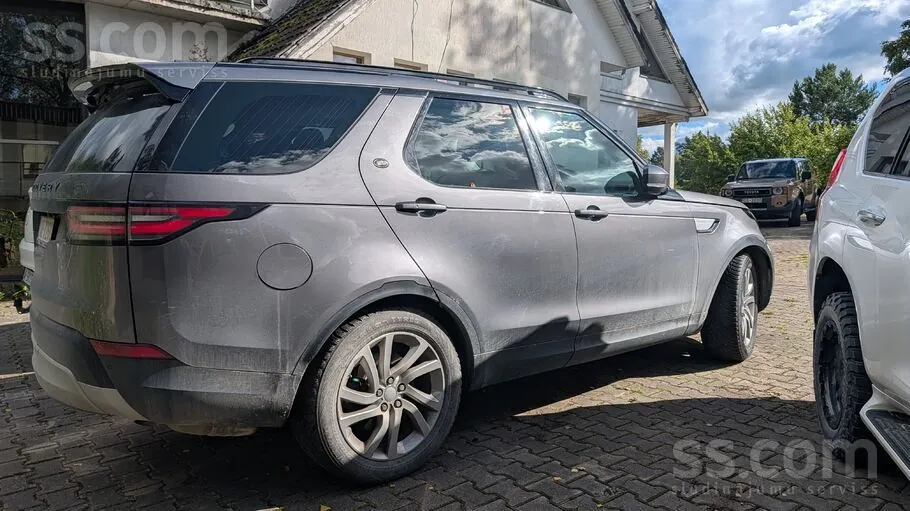 Land Rover Discovery 2018 photo 3