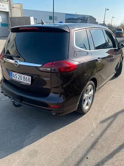 Opel Zafira Tourer 2013 photo 4