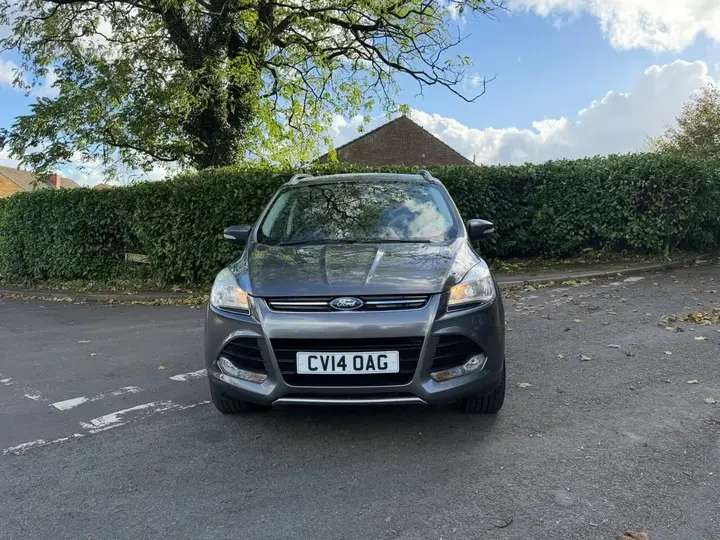 Ford Kuga 2014 photo 2