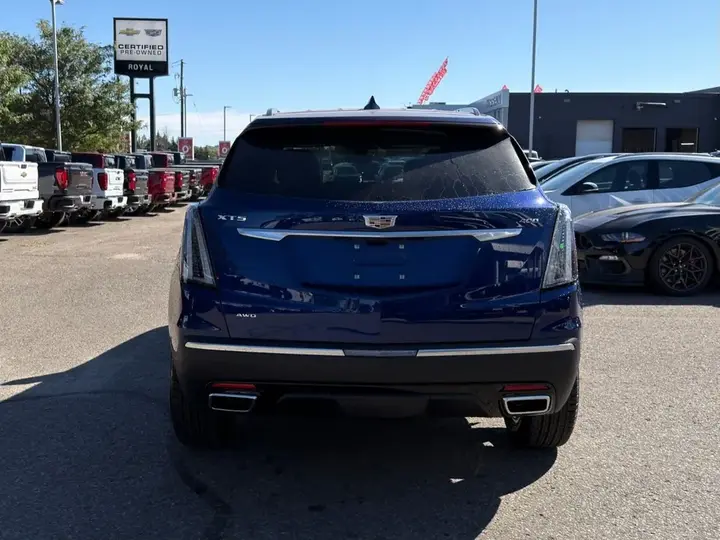 Cadillac Xt5 2026 photo 4