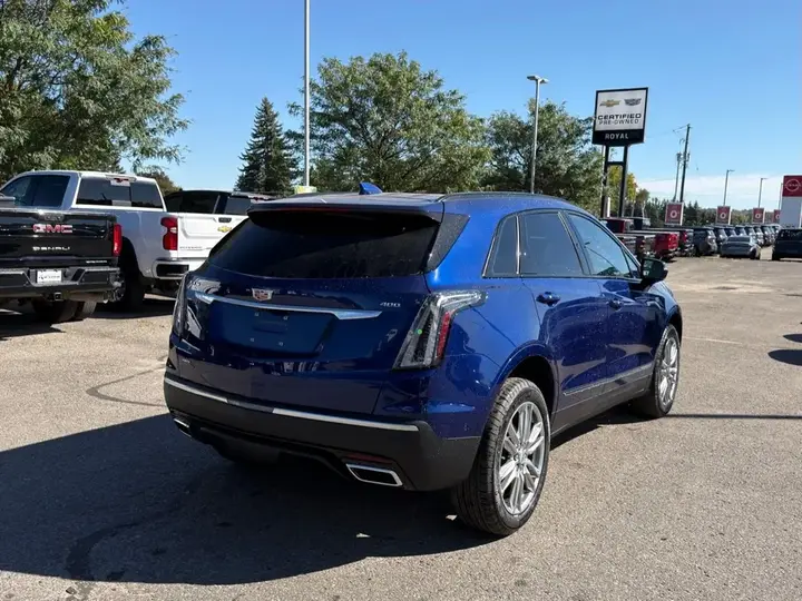 Cadillac Xt5 2026 photo 5