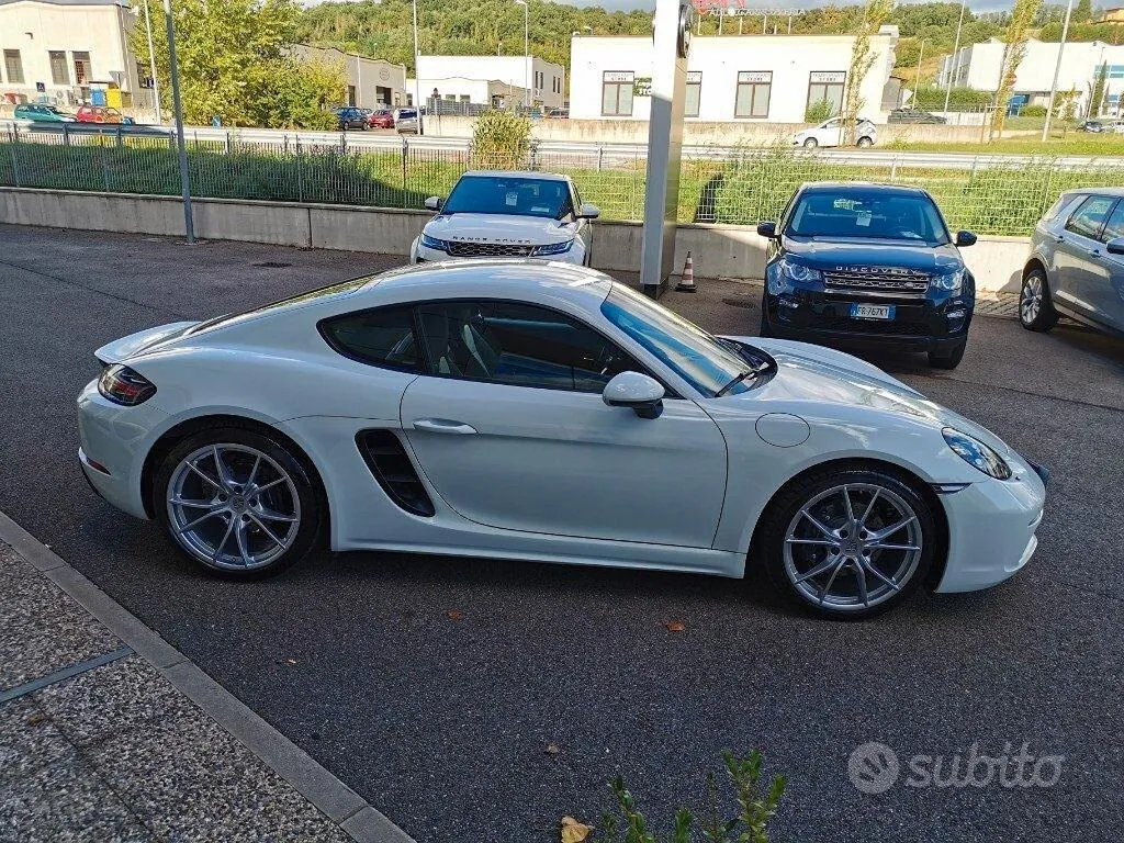 Porsche 718 Spyder Cayman 2023 photo 2