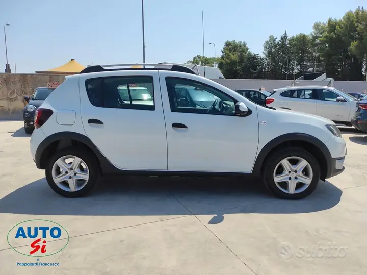 Dacia Sandero 2014 photo 4