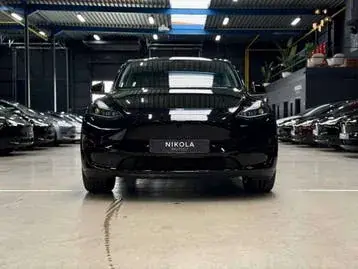 Tesla Model Y 2024 photo 2
