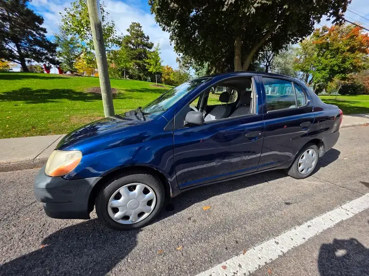 Toyota Echo 2002 photo 3