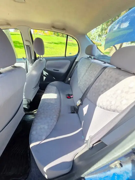 Toyota Echo 2002 photo 4