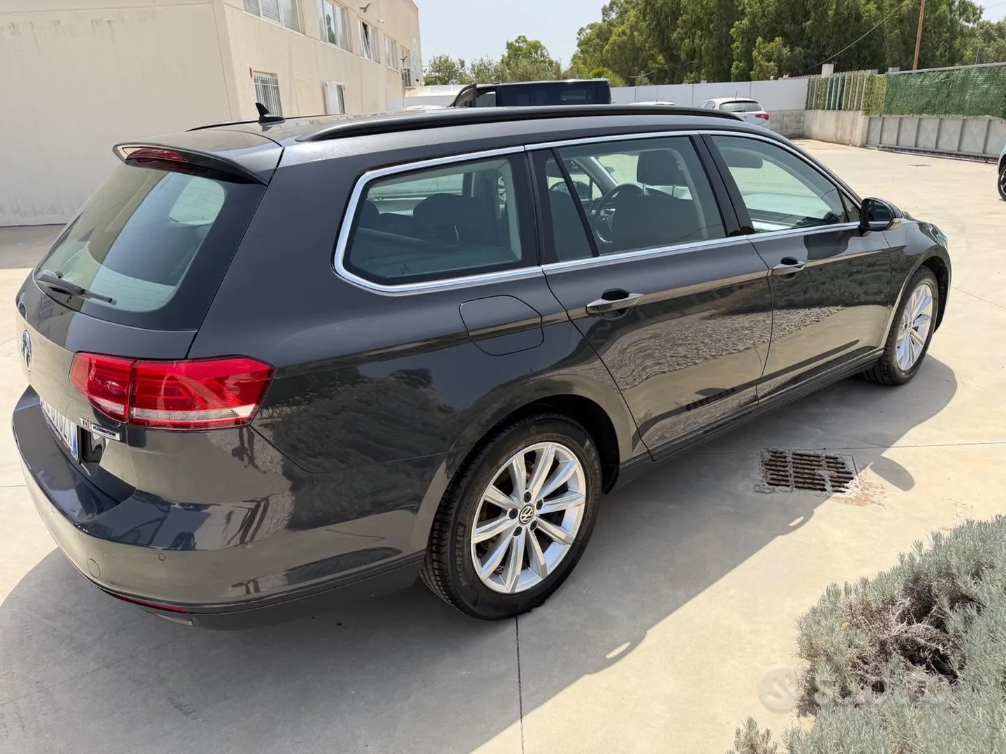 Volkswagen Passat 2016 photo 2