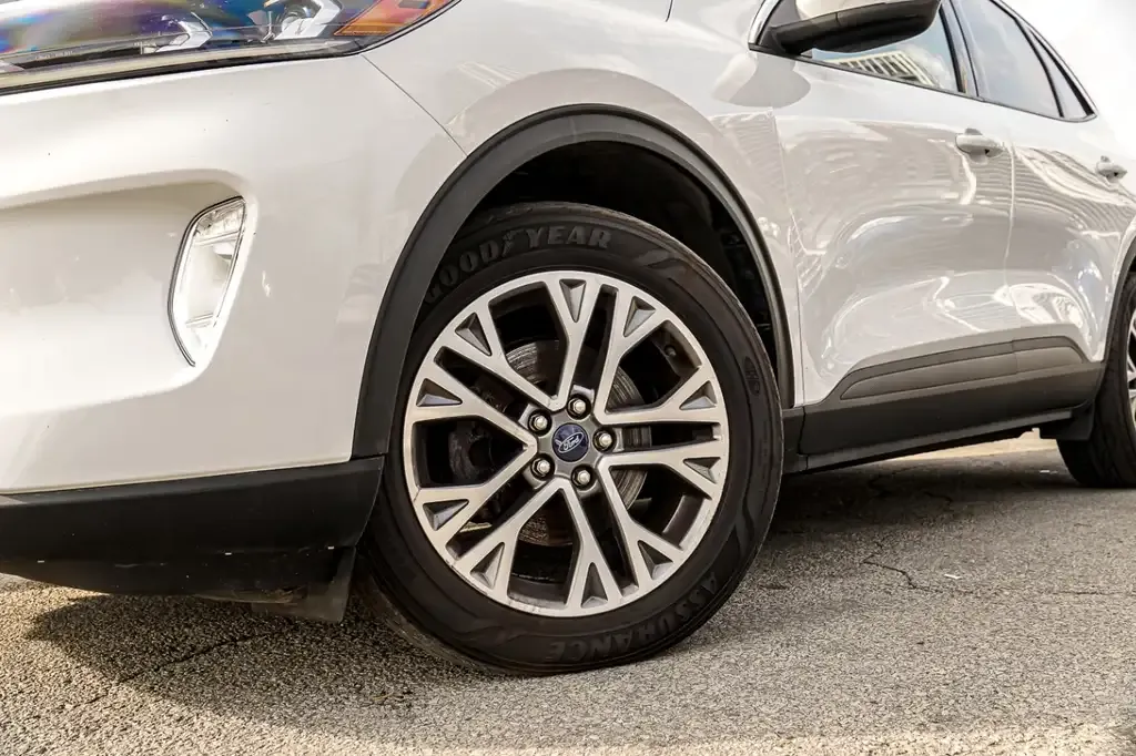Ford Escape 2021 photo 3