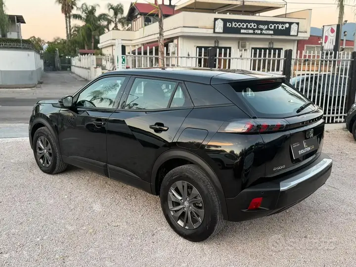 Peugeot 2008 2021 photo 5