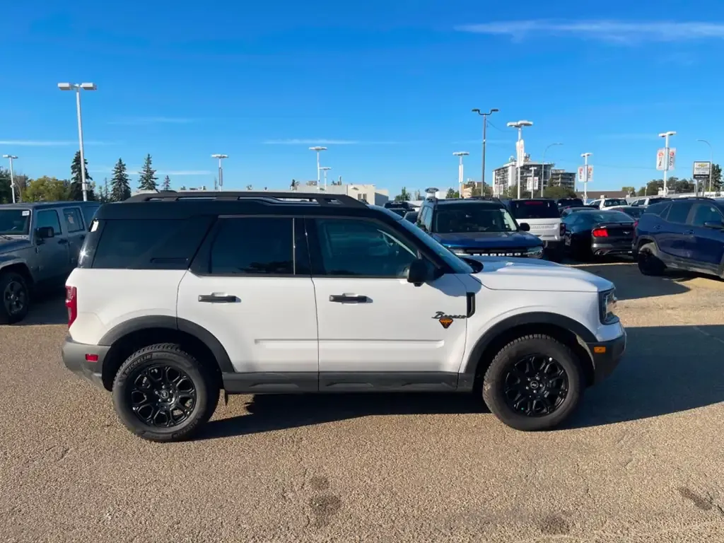 Ford Bronco Sport 2025 photo 2