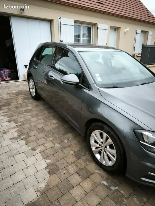 Volkswagen Golf 2018 photo 2