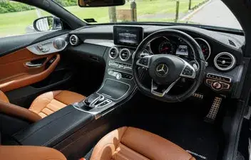 Mercedes-Benz C 300 2017 photo 4