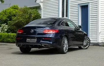 Mercedes-Benz C 300 2017 photo 3