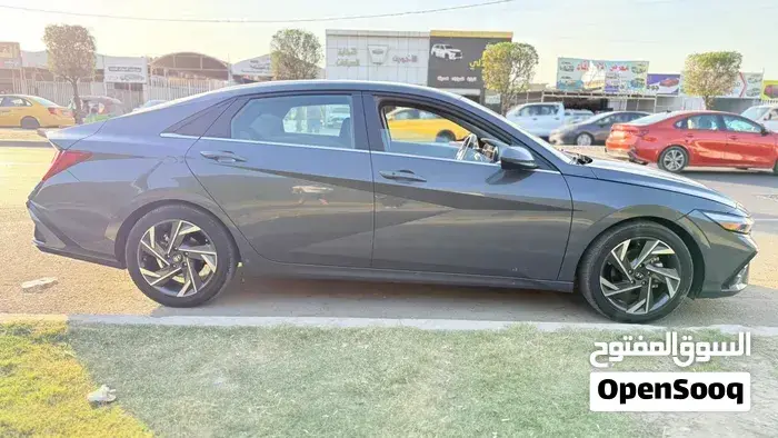 Hyundai Elantra 2024 photo 2