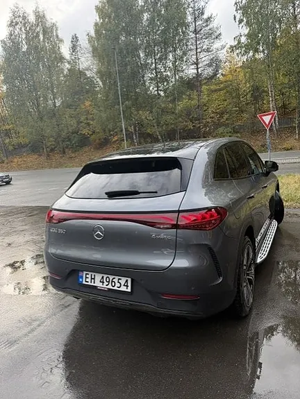 Mercedes-Benz Eqe350 2023 photo 2