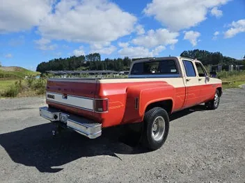 GMC Sierra 1984 photo 3
