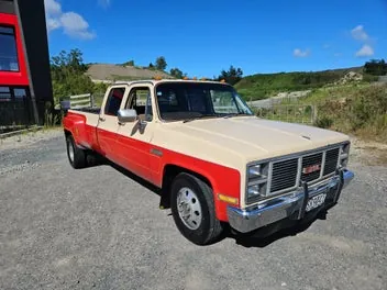 GMC Sierra 1984 photo 4
