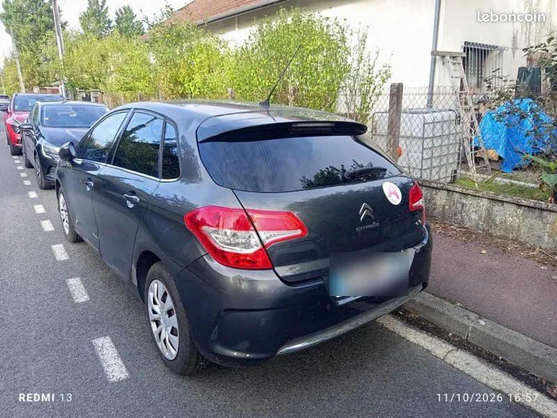 Citroen C4 2012 photo 3