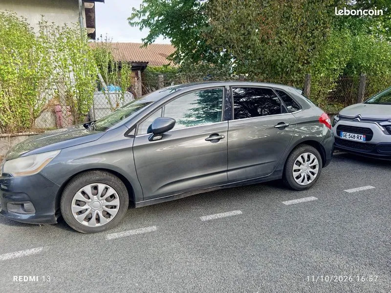 Citroen C4 2012 photo 2