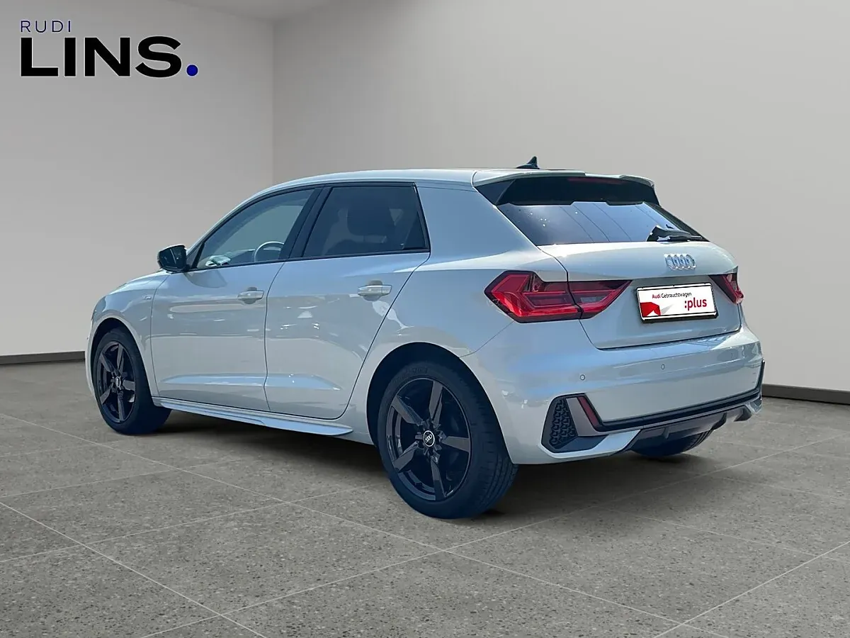Audi A1 2025 photo 3