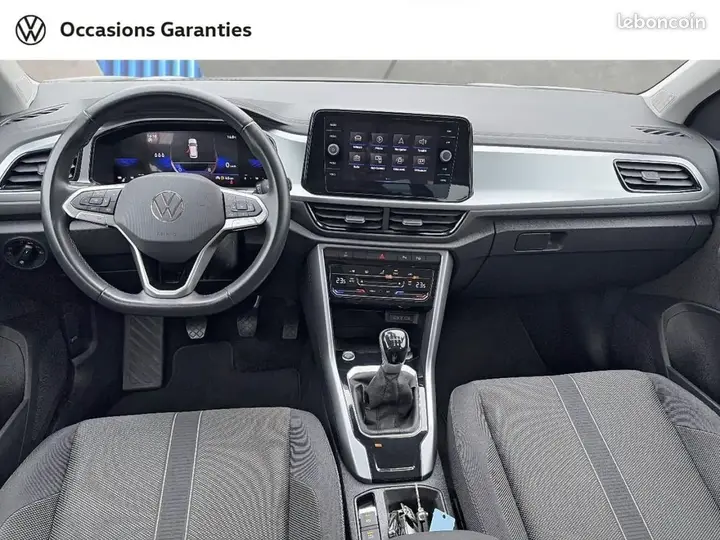 Volkswagen T-Roc 2023 photo 3