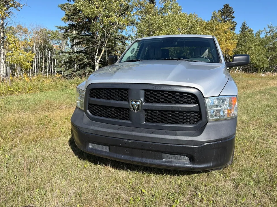 Dodge Ram 1500 2013 photo 2