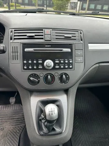 Ford C-Max 2005 photo 2