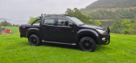 Isuzu D-Max 2016 photo 2