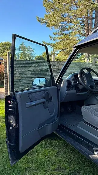 Land Rover Discovery 1998 photo 3