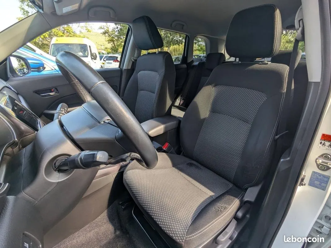 Suzuki Vitara 2023 photo 4