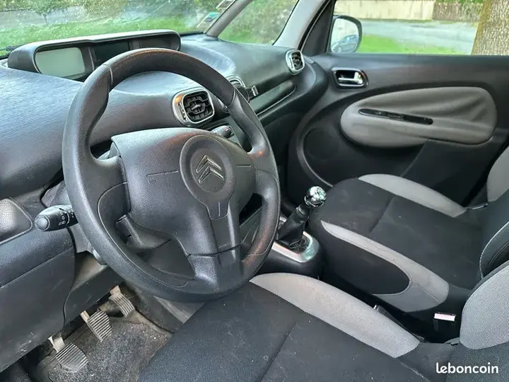 Citroen C3 Picasso 2011 photo 3