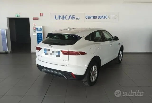 Jaguar E-Pace 2018 photo 5