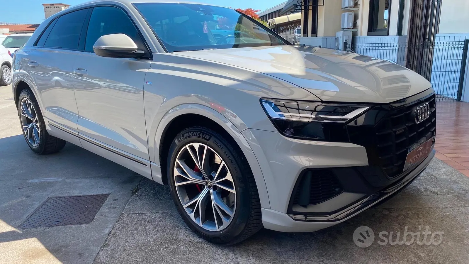 Audi Q8 2022 photo 2