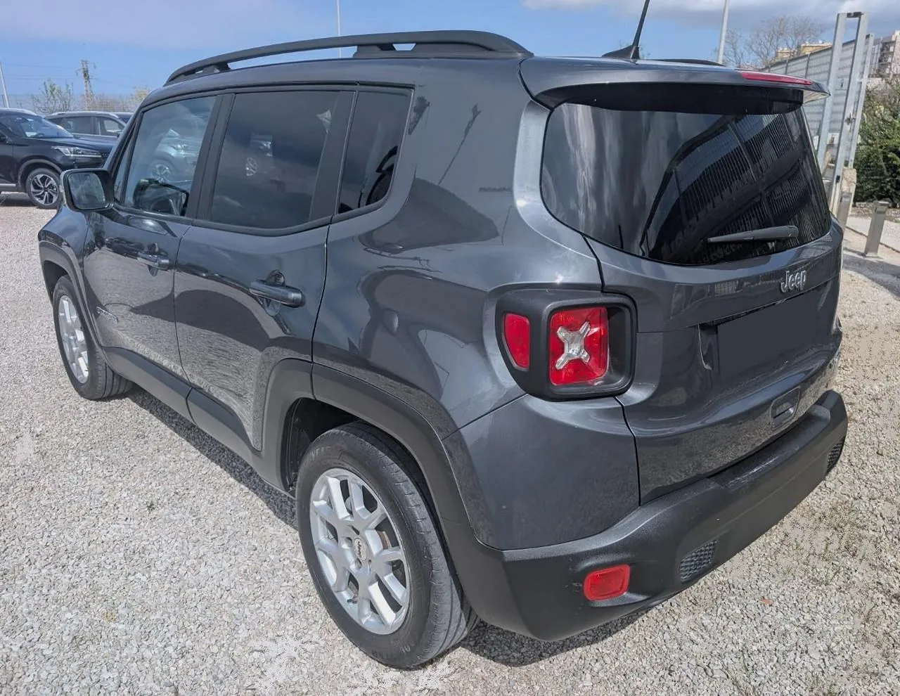 Jeep Renegade 2022 photo 3