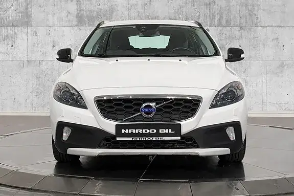 Volvo V40 Cross Country 2014 photo 2