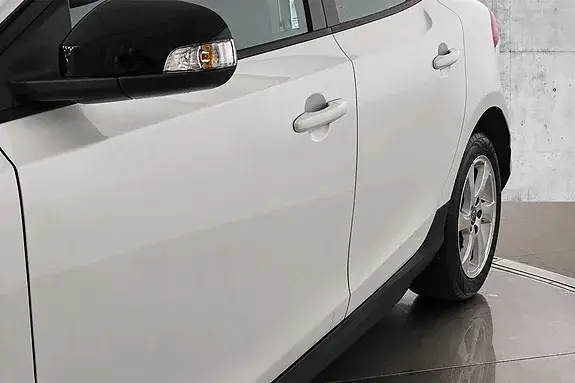 Volvo V40 Cross Country 2014 photo 4