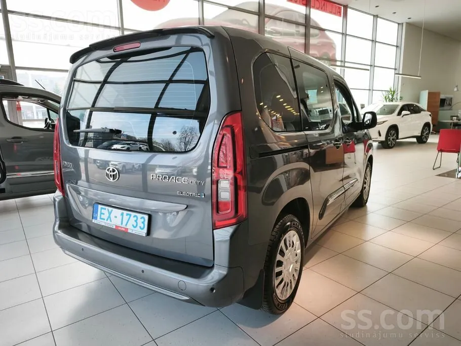 Toyota Proace City Verso 2023 photo 4