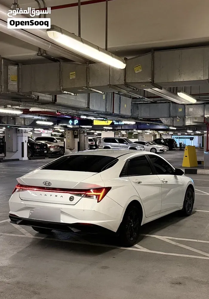 Hyundai Elantra 2023 photo 4