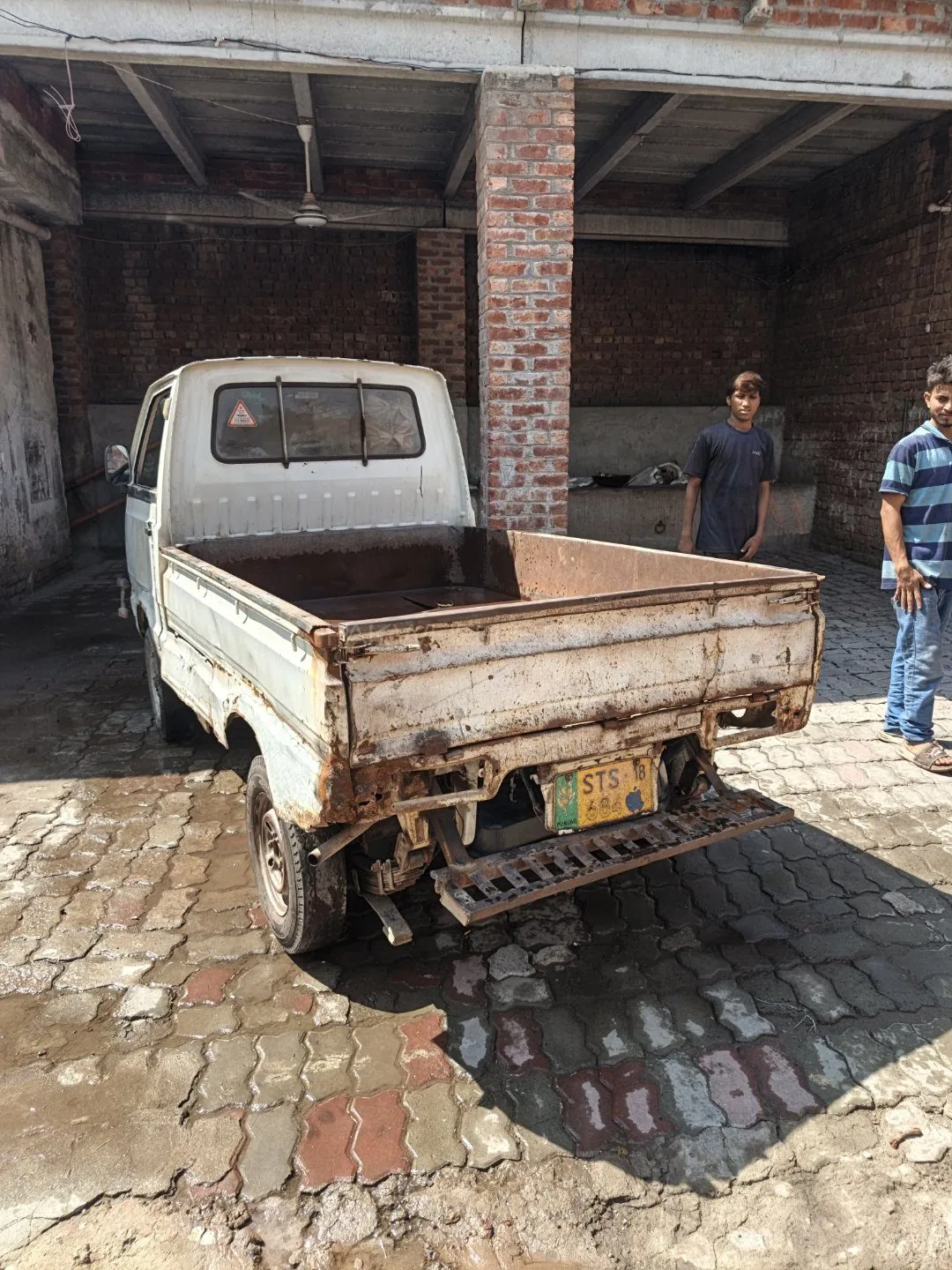 Suzuki Ravi