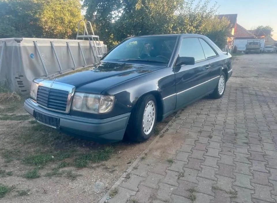 Mercedes-Benz W124