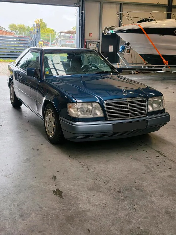 Mercedes-Benz E320 Coupé