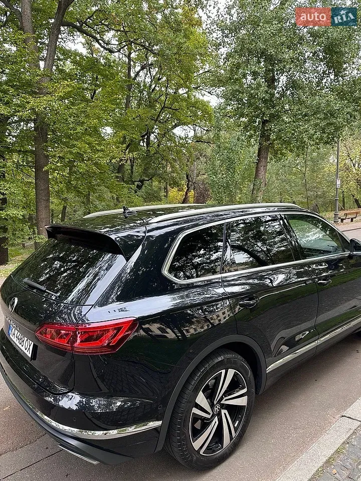 Volkswagen Touareg 2021 photo 3