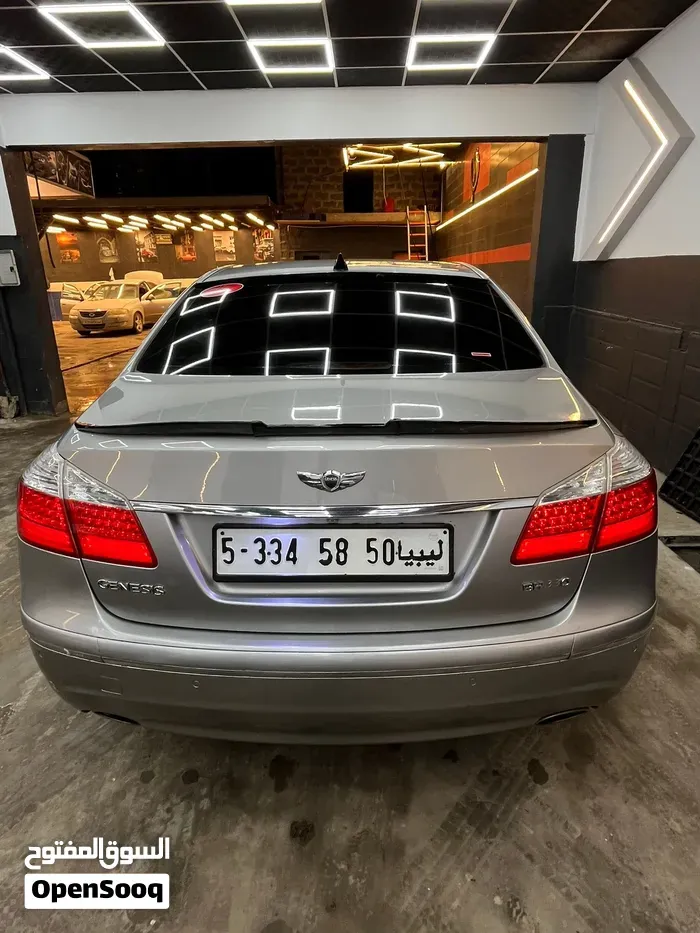 Hyundai Genesis 2008 photo 2