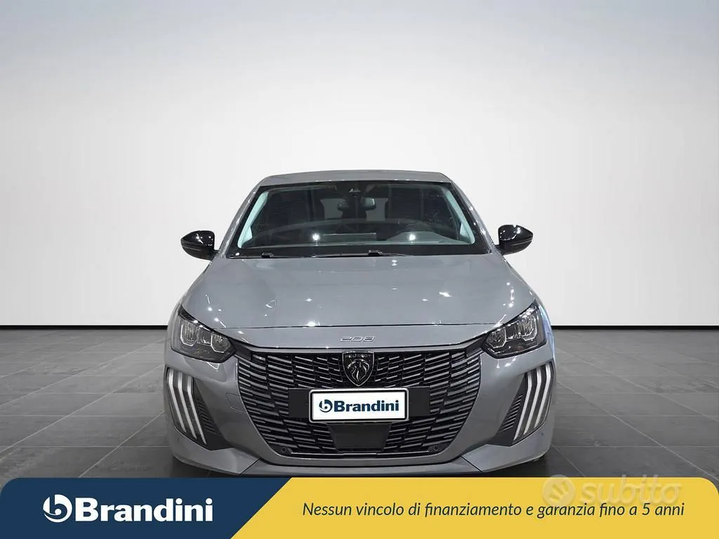 Peugeot 208 2025 photo 3