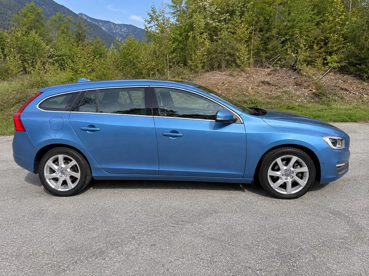 Volvo V60 2014 photo 3